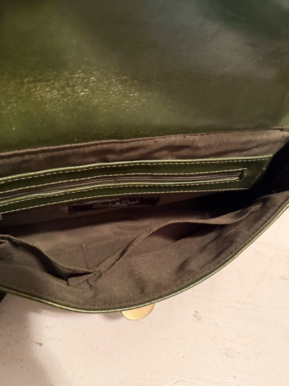 Peck & Peck Olive Green Leather Shoulder Bag with Gold Turn-Lock EUC - Picture 5 of 6